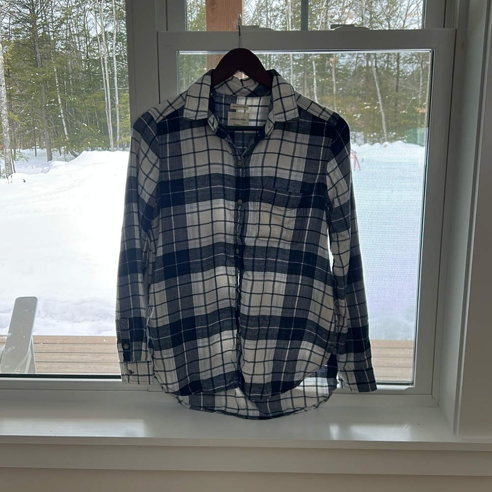 American eagle button down